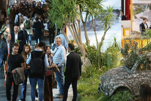 italianexhibitiongroup04.jpg