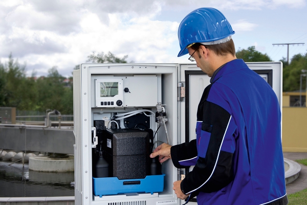 afbeelding1liquilinesystemca80phfosfaatanalyser.jpg