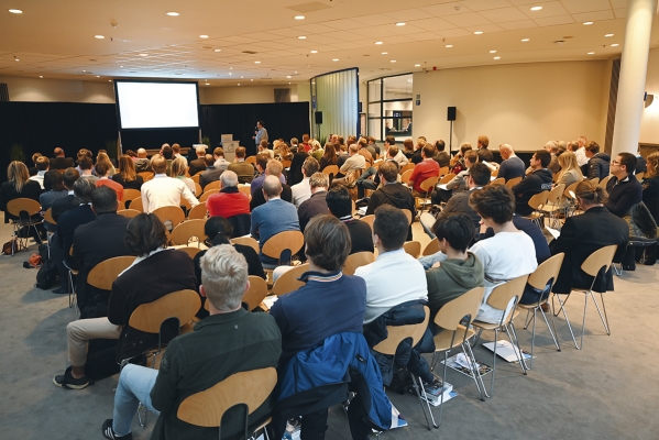 beeld1veelvolkopdelezingenvandeaquaramatradefair.jpg